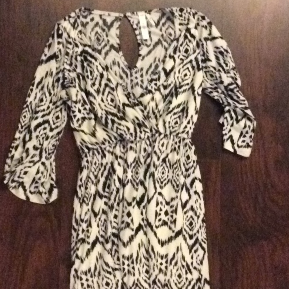 Love, Zoe Faux Wrap Dress M